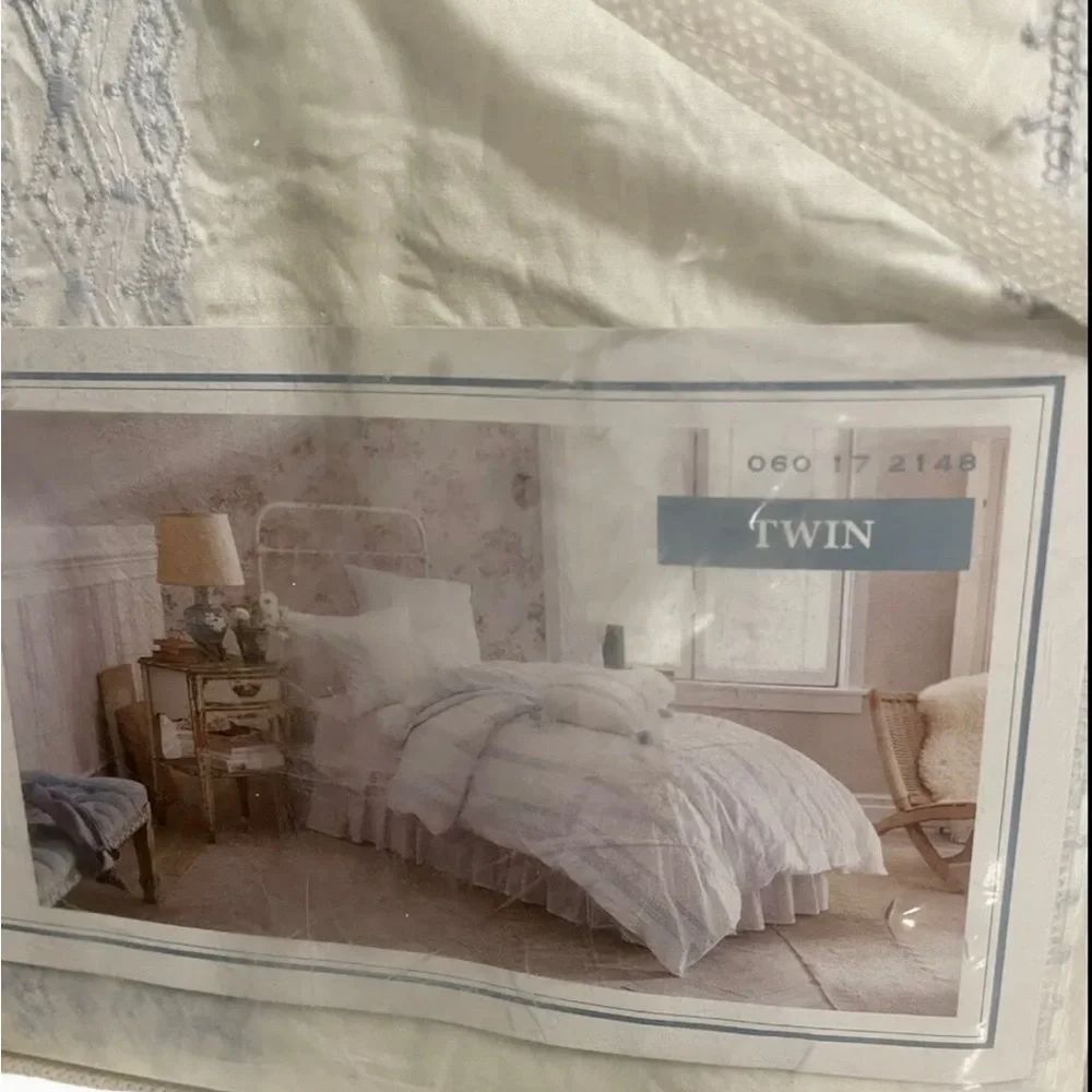 Simply Shabby Chic Duvet Cover With Sham Size Twin White Blue Embroidered Cotton